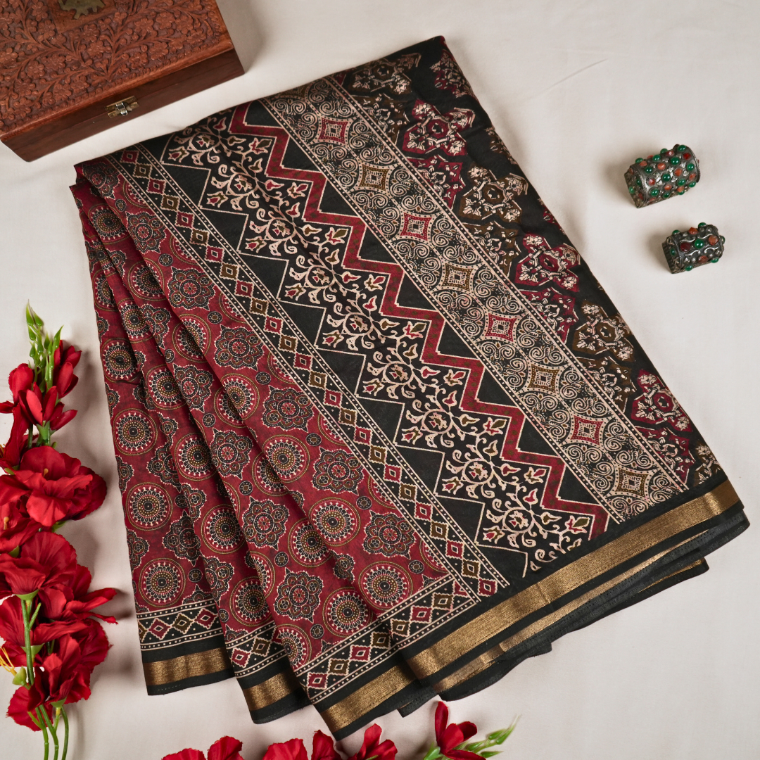 Tara Sitara - Cotton Blend Sarees in Elegant Pine Green & Maroon Color